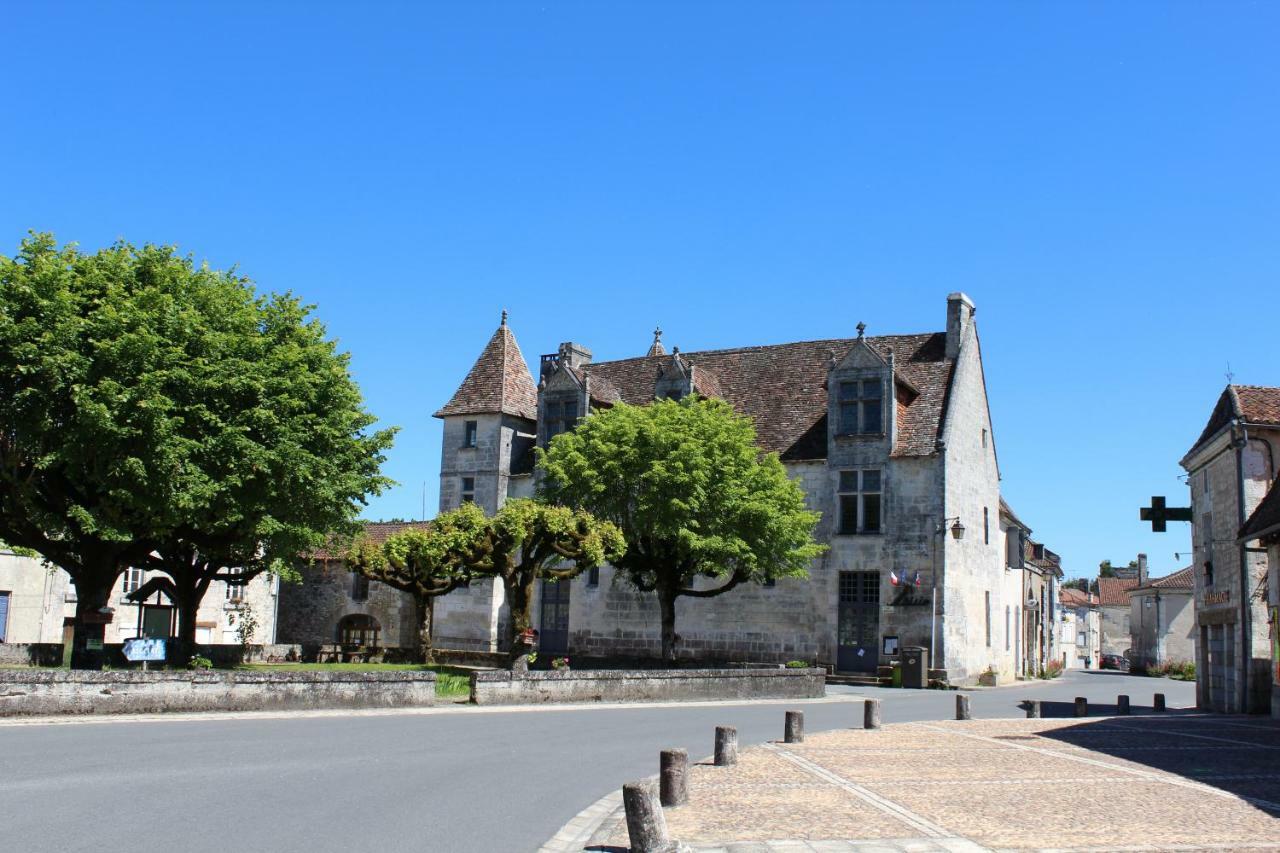 Le Patio Chambres Et Tables D'Hotes La Tour-Blanche Eksteriør bilde